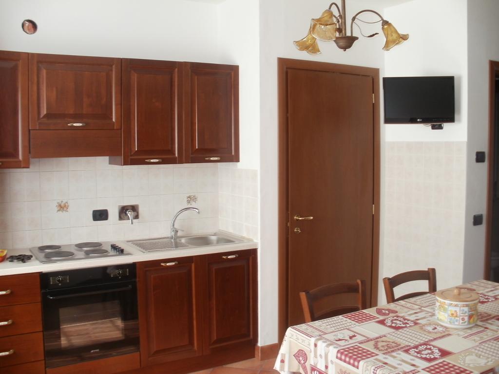 Villa Mafi Нюс Экстерьер фото